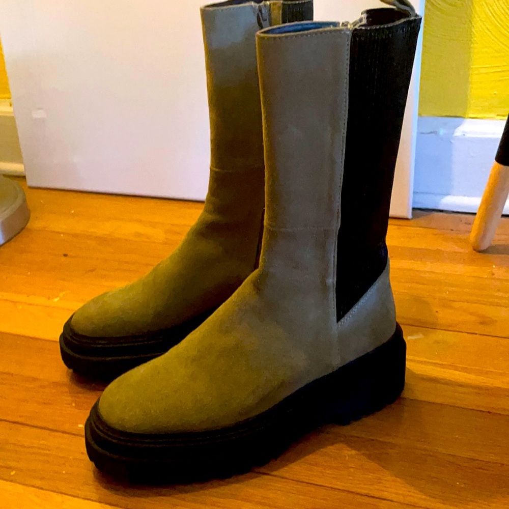 Olive green tall ZARA Chelsea boots